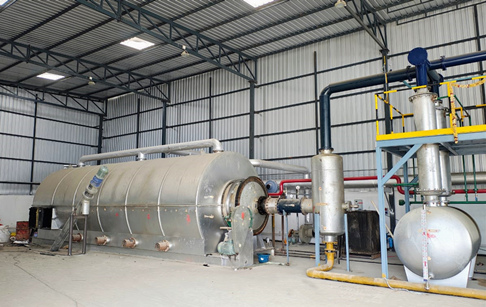 Installation de pyrolyse de granulés de plastique par lots de 15 tonnes par jour en Inde